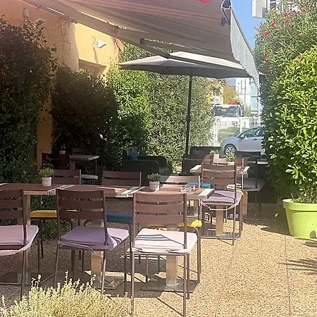 Hotel Kyriad Direct Montpellier Saint Jean De Vedas - La Peyriere