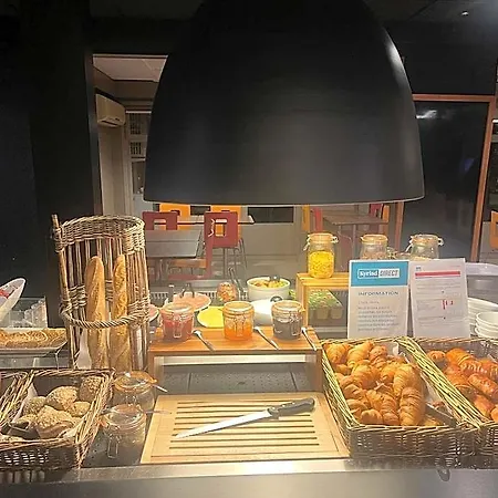 Hotel Kyriad Direct Montpellier Saint Jean De Vedas - La Peyriere Pignan