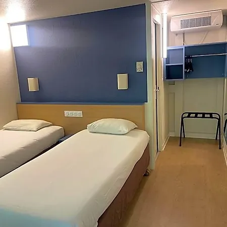 Kyriad Direct Montpellier Saint Jean De Vedas - La Peyriere 2* Pignan