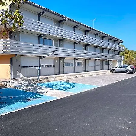 Kyriad Direct Montpellier Saint Jean De Vedas - La Peyriere 2*