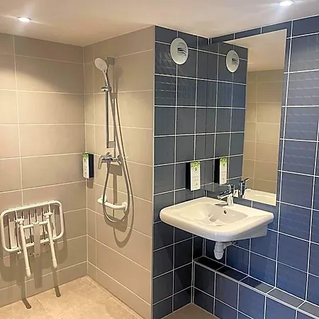 Hotel Kyriad Direct Montpellier Saint Jean De Vedas - La Peyriere Pignan